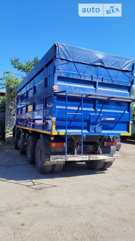 Самосвал Iveco EuroTrakker 2006 в Одессе