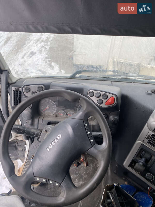Тягач Iveco Magirus 2012 в Рівному