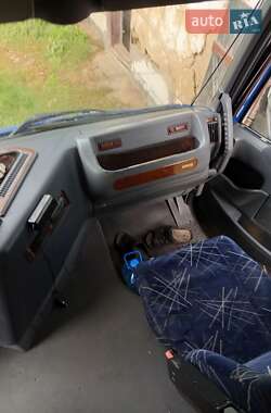 Тягач Iveco Magirus 2004 в 
