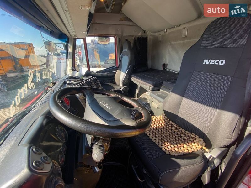 Тягач Iveco Magirus 2007 в Ровно