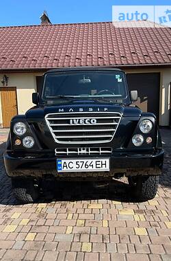 Внедорожник / Кроссовер Iveco Massif 2009 в 