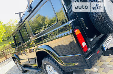 Позашляховик / Кросовер Iveco Massif 2009 в 