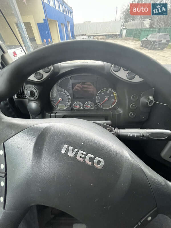 Контейнеровоз Iveco Stralis 2010 в Львові