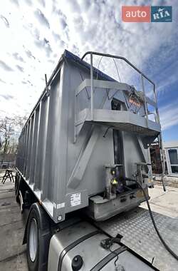 Тягач Iveco Stralis 2014 в 