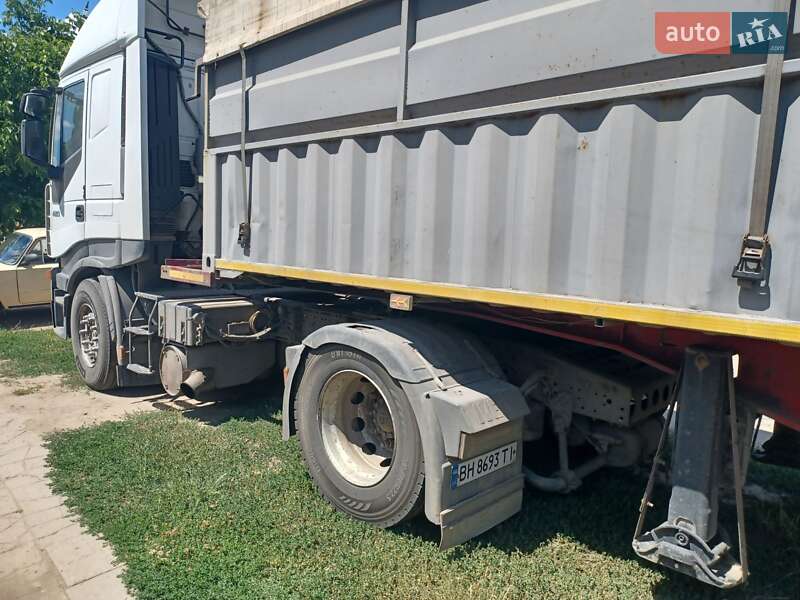 Зерновоз Iveco Stralis 2006 в Балте