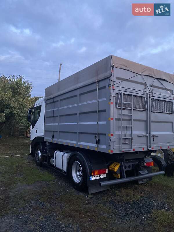 Самосвал Iveco Stralis 2009 в Новоархангельске