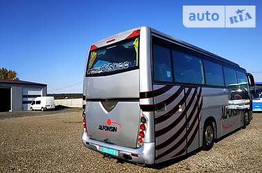 Туристический / Междугородний автобус Iveco Touring 2006 в Черновцах