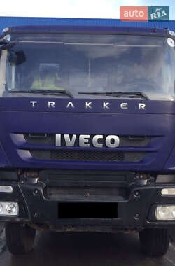 Самосвал Iveco Trakker 2008 в Луцке