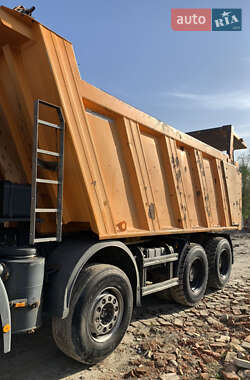 Самосвал Iveco Trakker 2007 в 