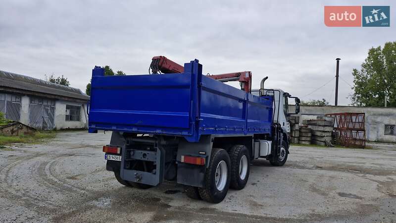 Кран-манипулятор Iveco Trakker 2008 в Тернополе