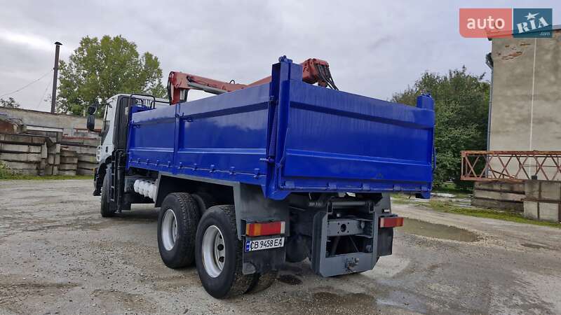 Кран-манипулятор Iveco Trakker 2008 в Тернополе