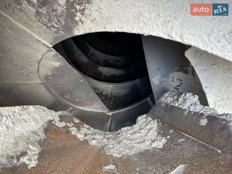 Бетонозмішувач (Міксер) Iveco Trakker 2007 в Чернівцях фото 17 Бетонозмішувач (Міксер) Iveco Trakker 2007 в Чернівцях