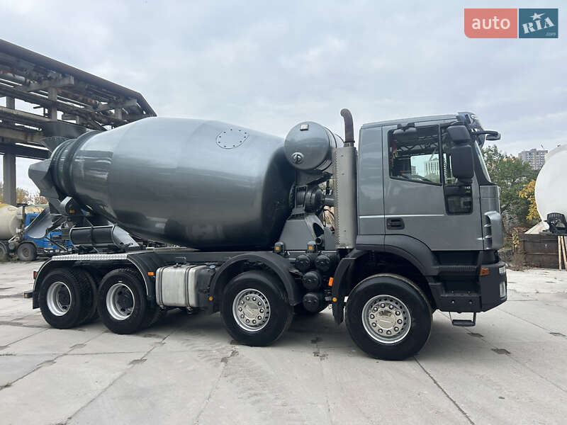 Бетономешалка (Миксер) Iveco Trakker 2007 в Киеве