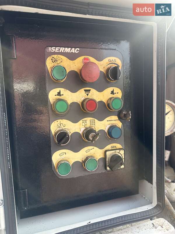 Бетонозмішувач (Міксер) Iveco Trakker 2007 в Чернівцях фото 3 Бетонозмішувач (Міксер) Iveco Trakker 2007 в Чернівцях