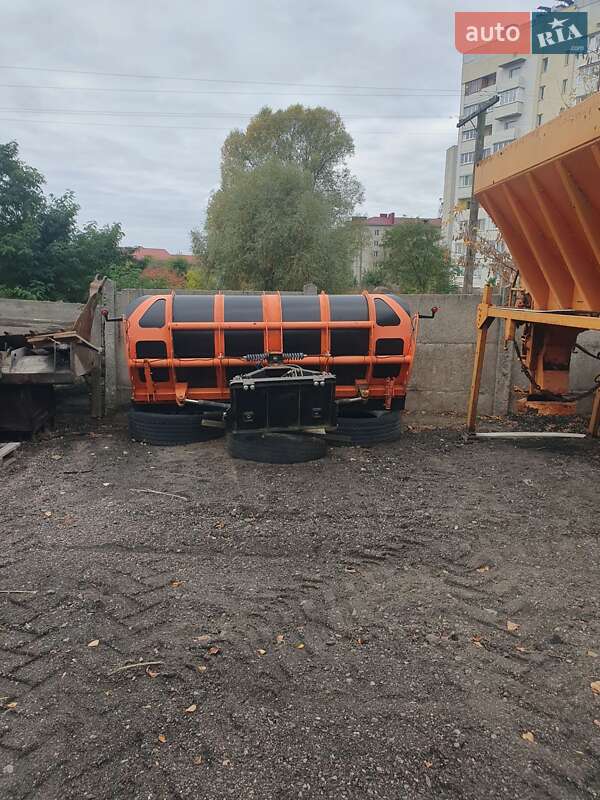 Інші вантажівки Iveco Trakker 2008 в Малині фото 3 Інші вантажівки Iveco Trakker 2008 в Малині