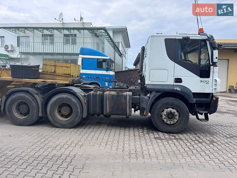 Тягач Iveco Trakker 2008 в Житомире