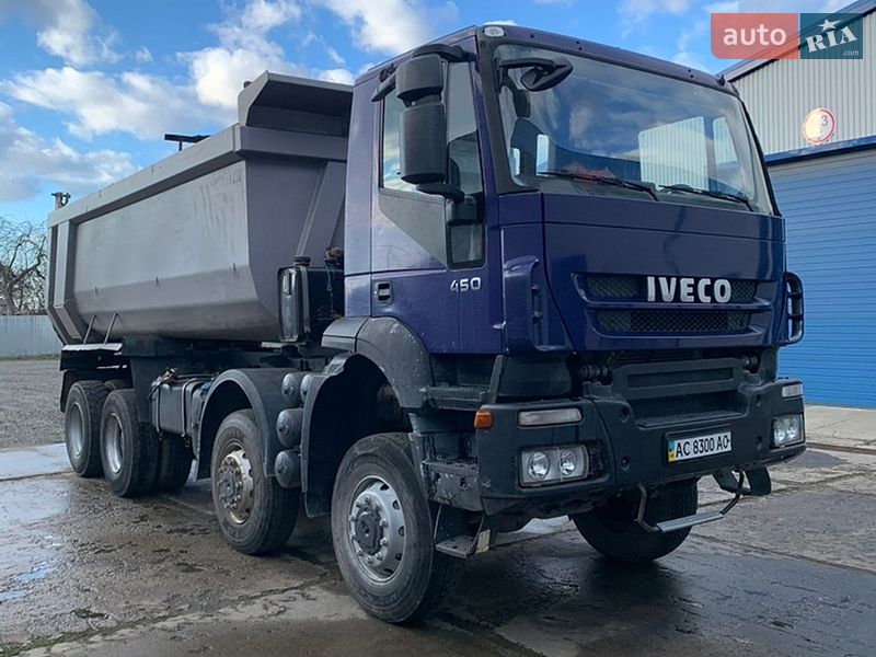 Самосвал Iveco Trakker 2008 в Луцке фото Самосвал Iveco Trakker 2008 в Луцке