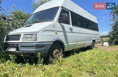 Пригородный автобус Iveco TurboDaily пасс. 1993 в Тетиеве