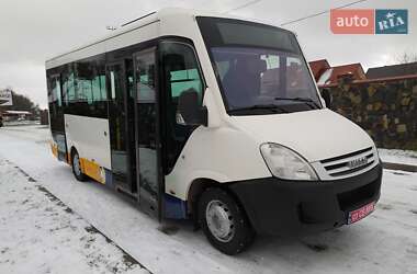 Городской автобус Iveco Wing 2010 в Луцке