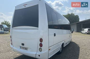 Микроавтобус Iveco Wing 2009 в 