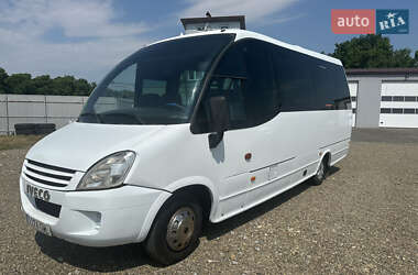 Микроавтобус Iveco Wing 2009 в Черновцах