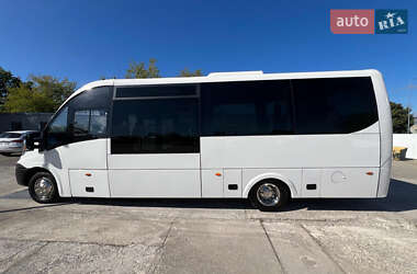 Туристичний / Міжміський автобус Iveco Wing 2015 в 