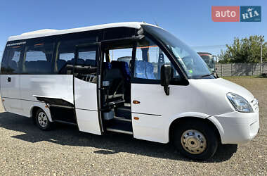 Микроавтобус Iveco Wing 2008 в 