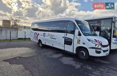 Туристический / Междугородний автобус Iveco Wing 2017 в Луцке