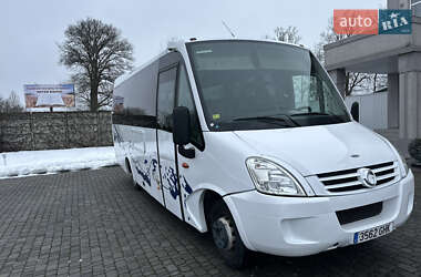 Мікроавтобус Iveco Wing 2008 в Чернівцях