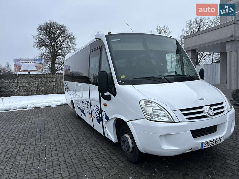 Мікроавтобус Iveco Wing 2008 в Чернівцях