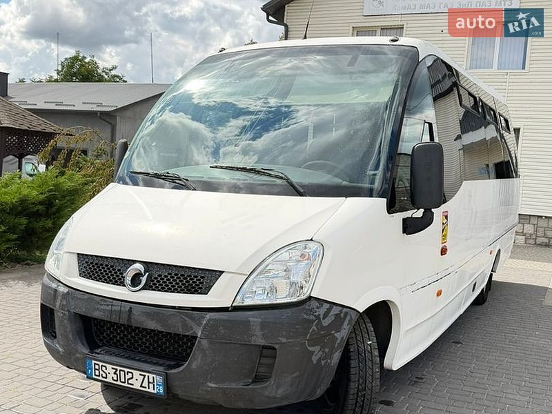 Приміський автобус Iveco Wing 2011 в Ковелі