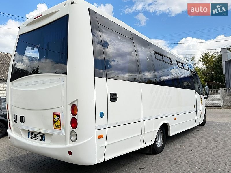 Приміський автобус Iveco Wing 2011 в Ковелі