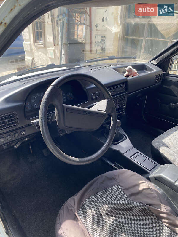 Хэтчбек ИЖ 2126 Ода 2002 в Кропивницком