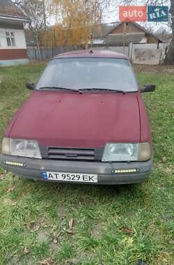 Хэтчбек ИЖ 2126 Ода 2002 в Тарутине
