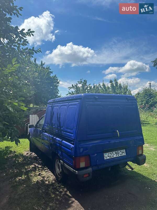 Седан ИЖ 2717 Ода 2001 в Кропивницькому