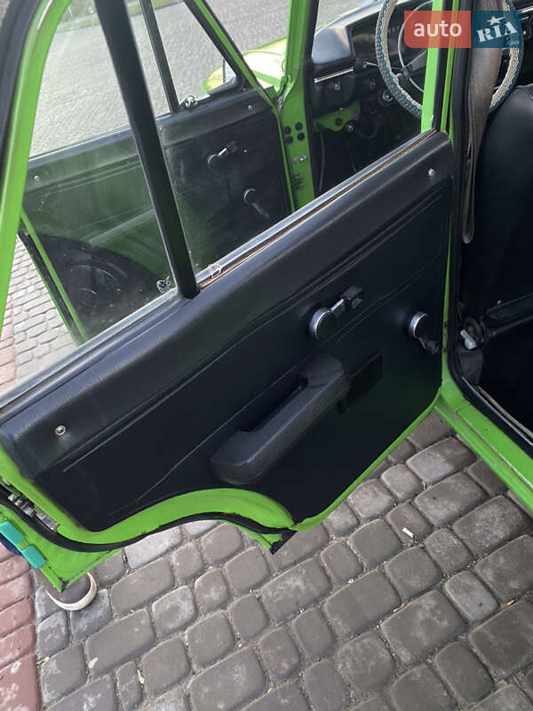 Седан ИЖ 412 ИЭ 1981 в Золочеві