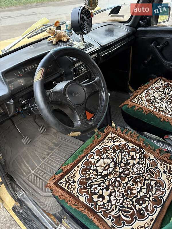 Седан ИЖ 412 ИЭ 1989 в Славуте