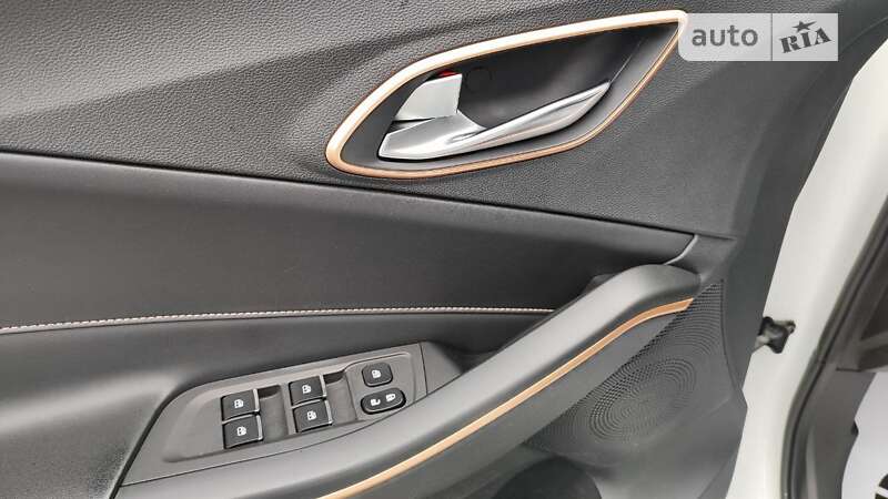 Внедорожник / Кроссовер JAC iEVS4 2020 в Киеве