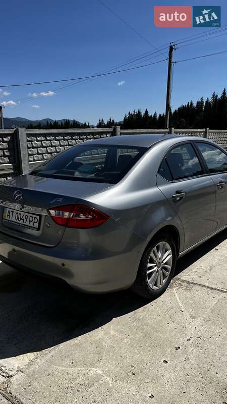 Седан JAC J5 2014 в Ивано-Франковске