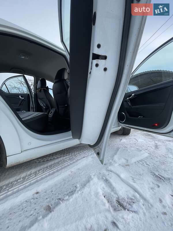 Седан JAC J5 2014 в Бердичеве фото 11 Седан JAC J5 2014 в Бердичеве