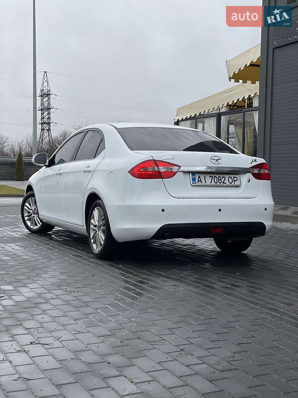 Седан JAC J5 2014 в Макарове