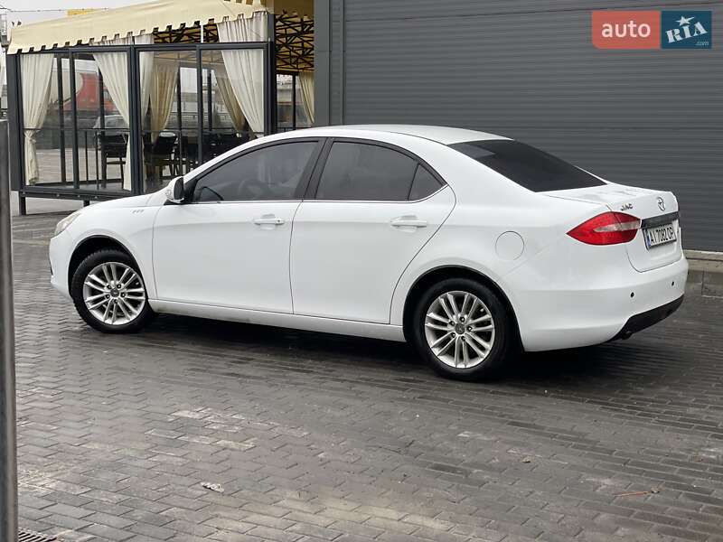 Седан JAC J5 2014 в Макарове