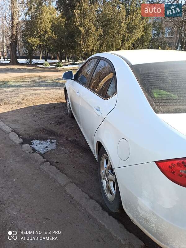 Седан JAC J5 2014 в Кривом Роге