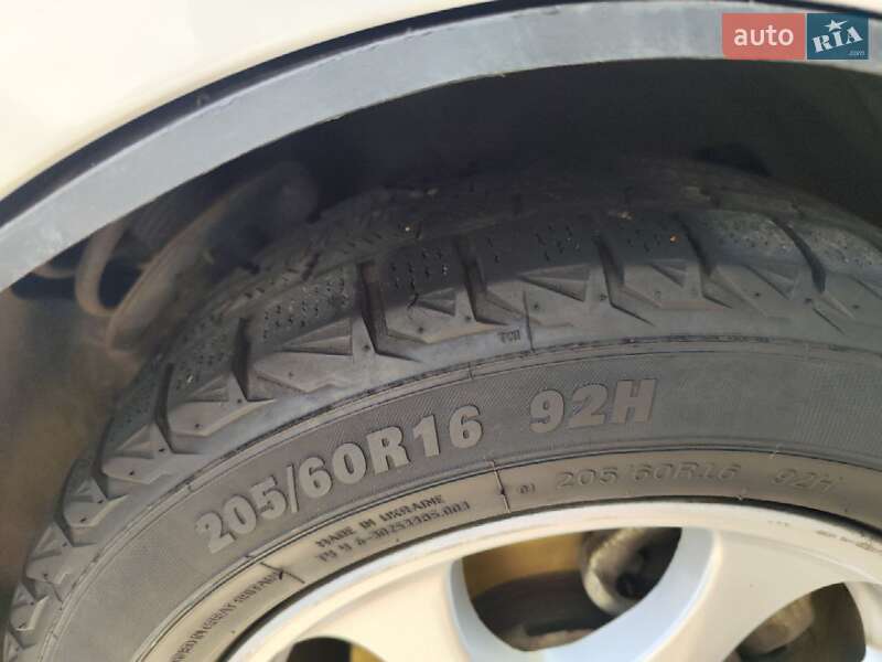 Седан JAC J5 2014 в Первомайске фото 16 Седан JAC J5 2014 в Первомайске