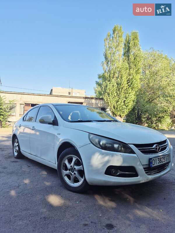 Седан JAC J5 2014 в Кривом Роге