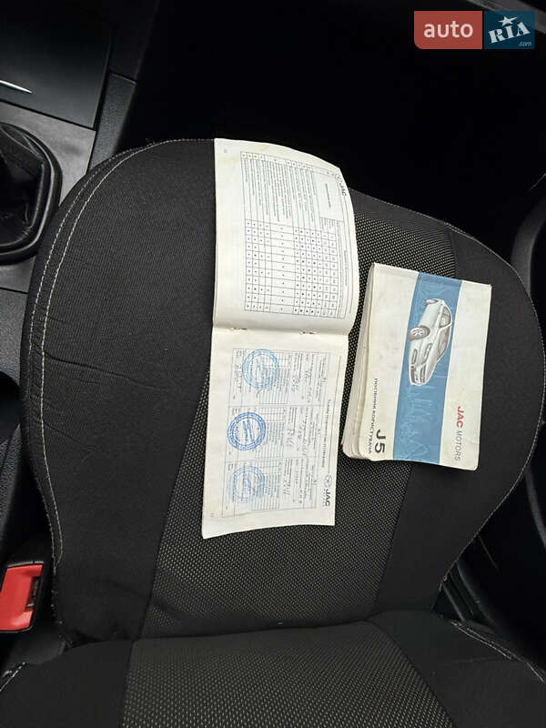 Седан JAC J5 2014 в Львові