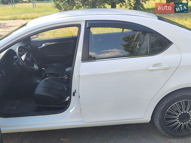Седан JAC J5 2014 в Кам'янському