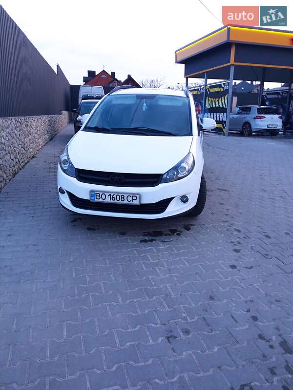 Минивэн JAC J6 2015 в Тернополе