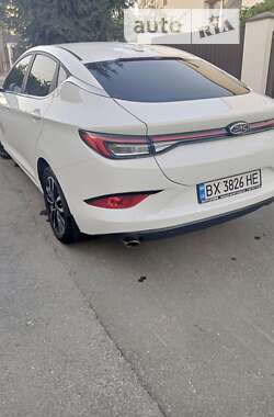 Седан JAC J7 2021 в 