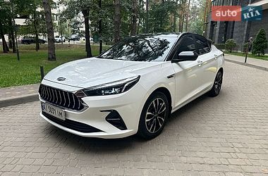 Лифтбек JAC J7 2021 в Киеве